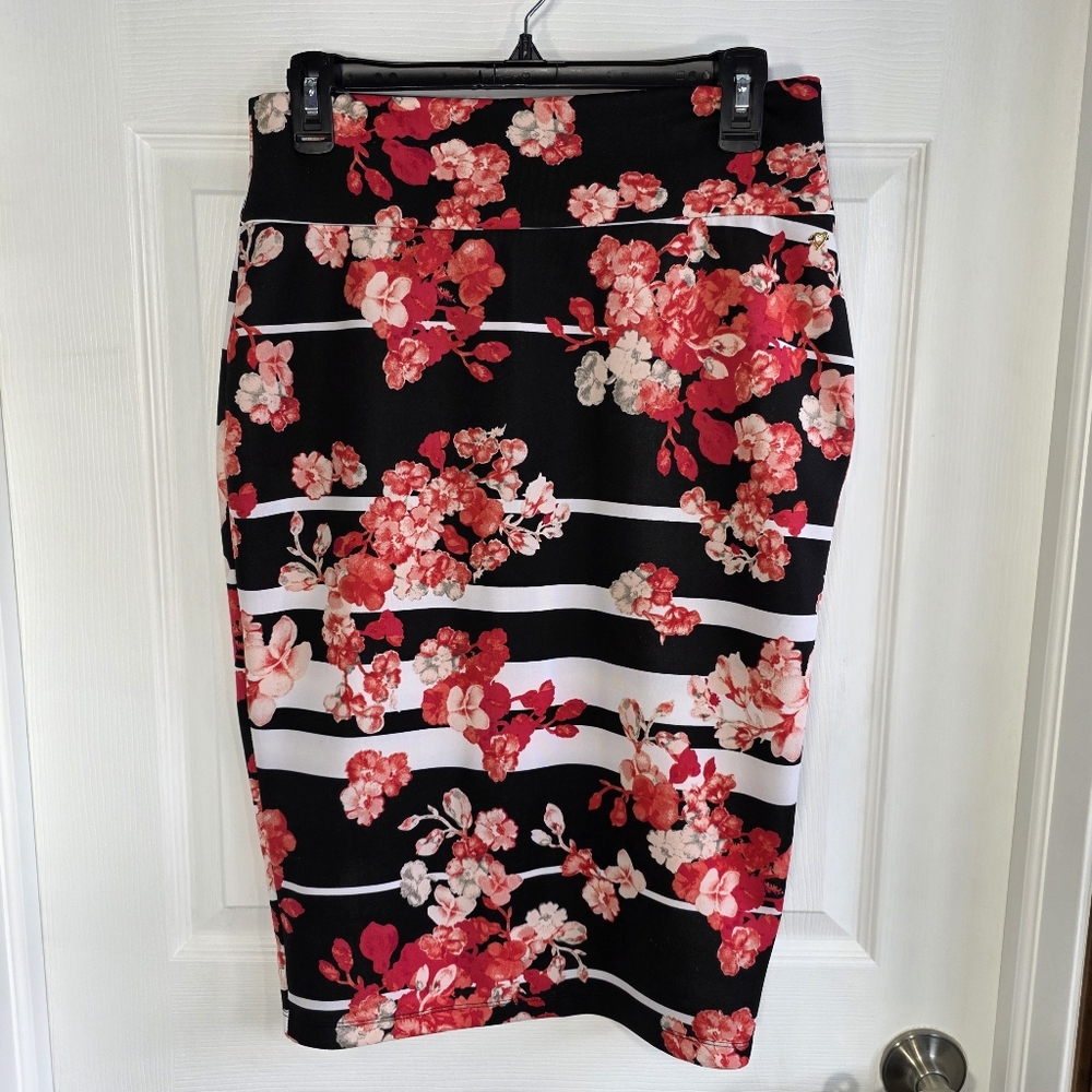 Thalia Sodi Floral Striped Sleek Pencil Skirt women's size medium Black Coral